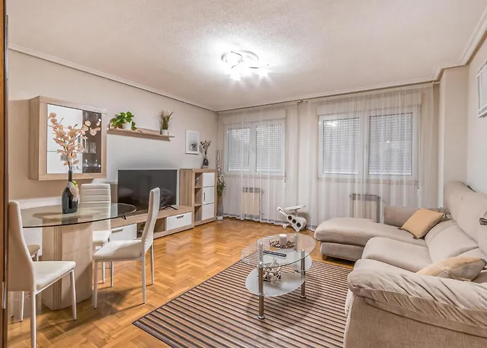 Stunning Apartment In Gijon With Wifi