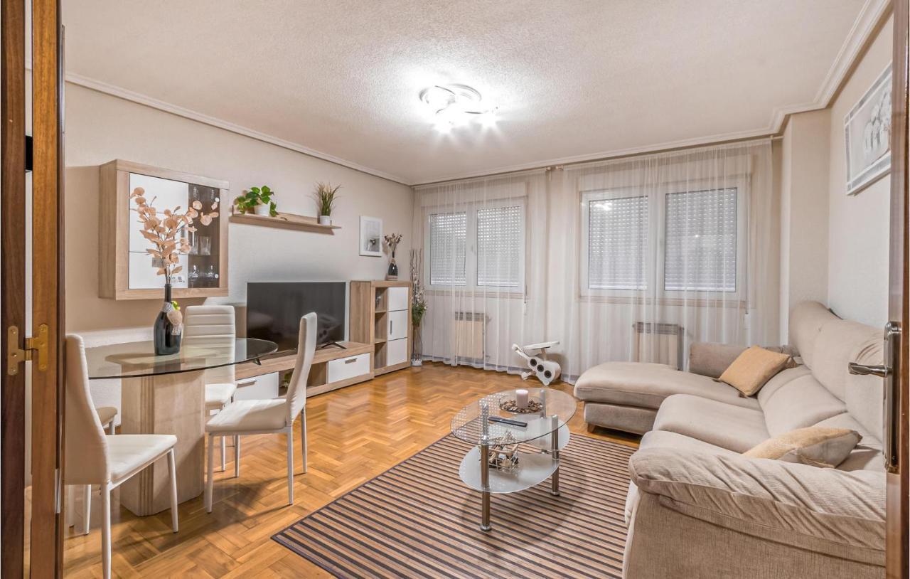 Stunning In With Wifi Apartment
